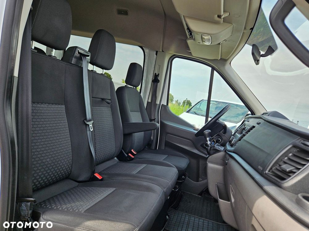 Ford Transit - 30