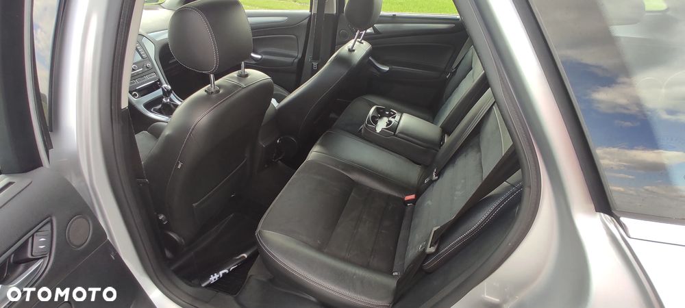 Ford Mondeo 2.2 TDCi Titanium - 18