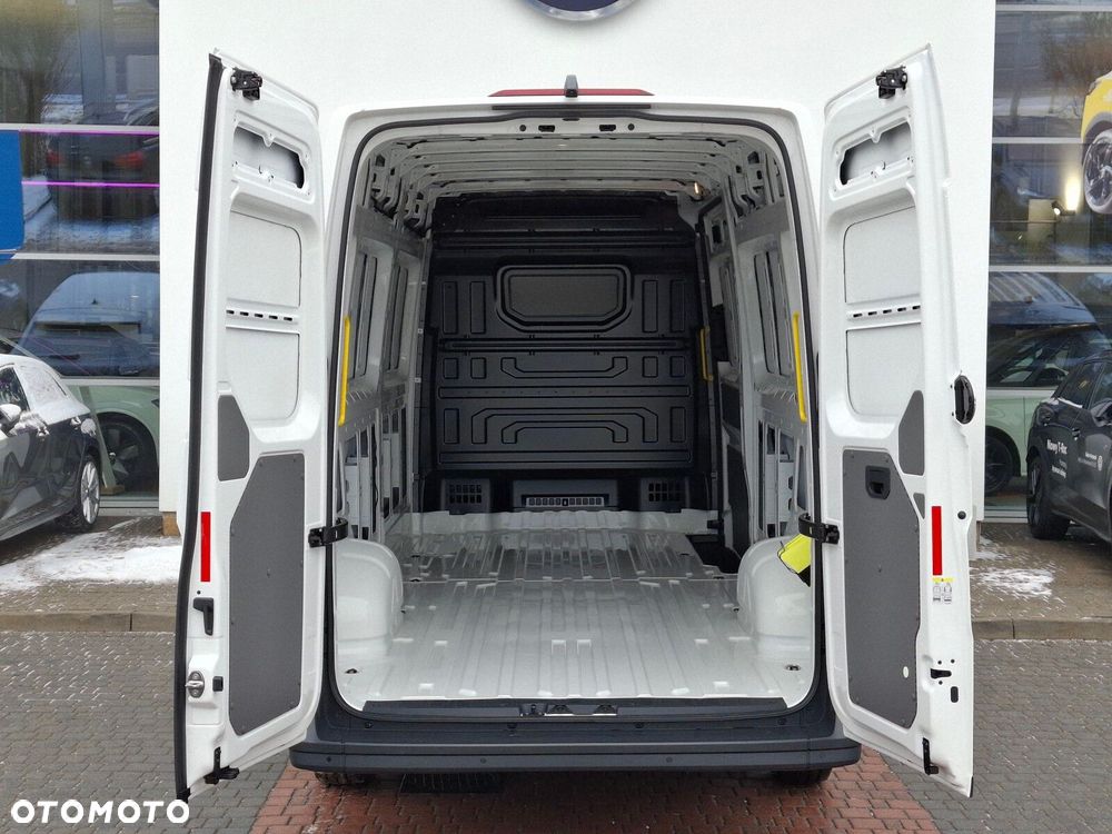 Volkswagen Crafter - 10