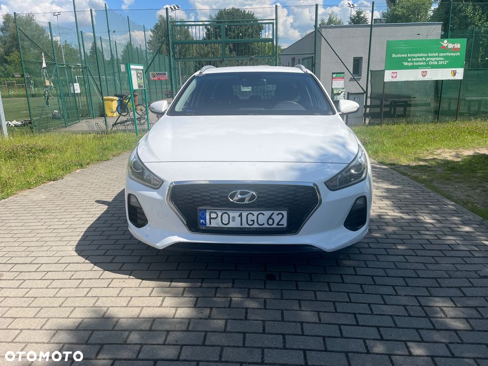 Hyundai i30 1.6 D Comfort - 14