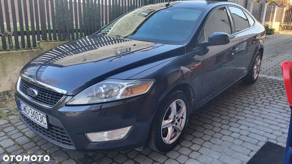 Ford Mondeo 2.0 Trend - 35