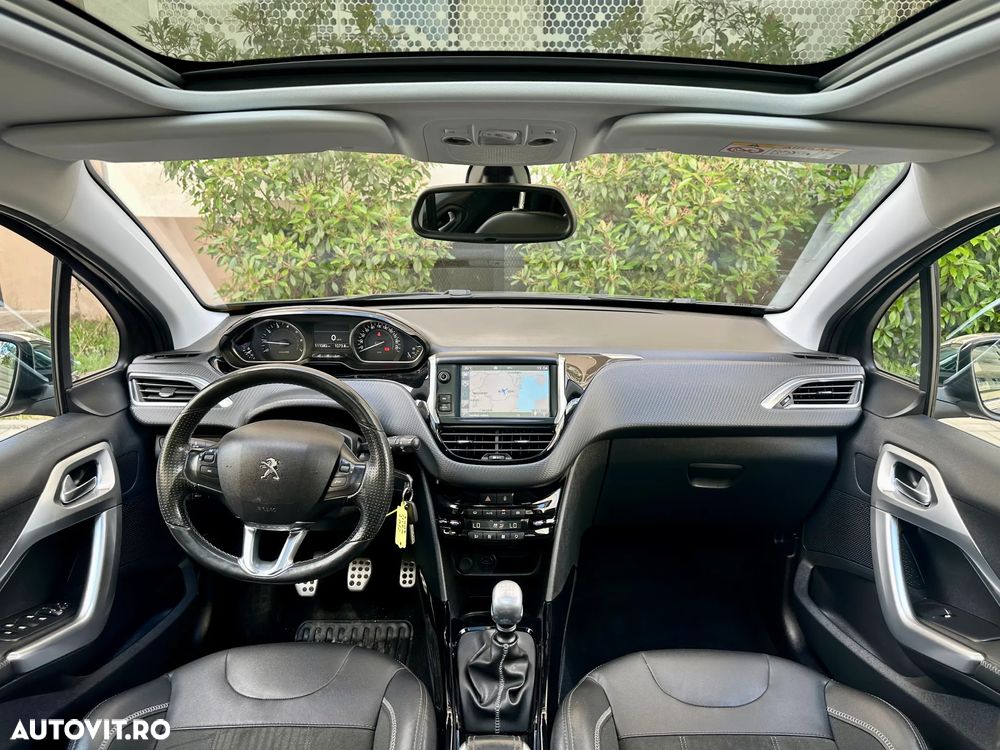 Peugeot 2008 - 8