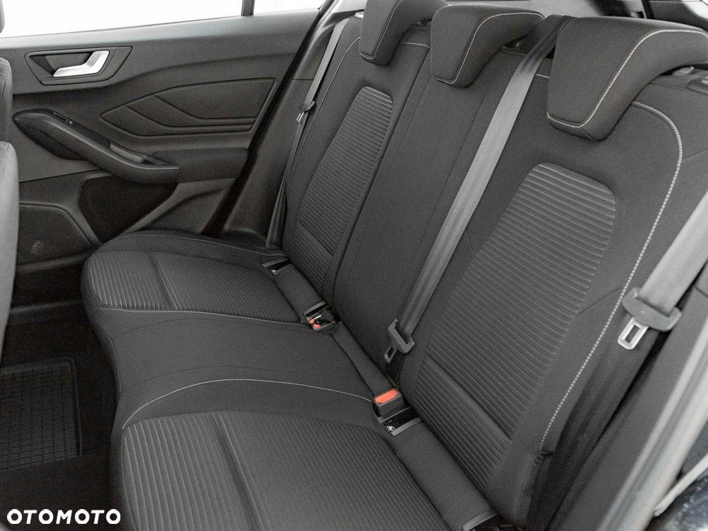 Ford Focus SW 1.0 EcoBoost Titanium - 27