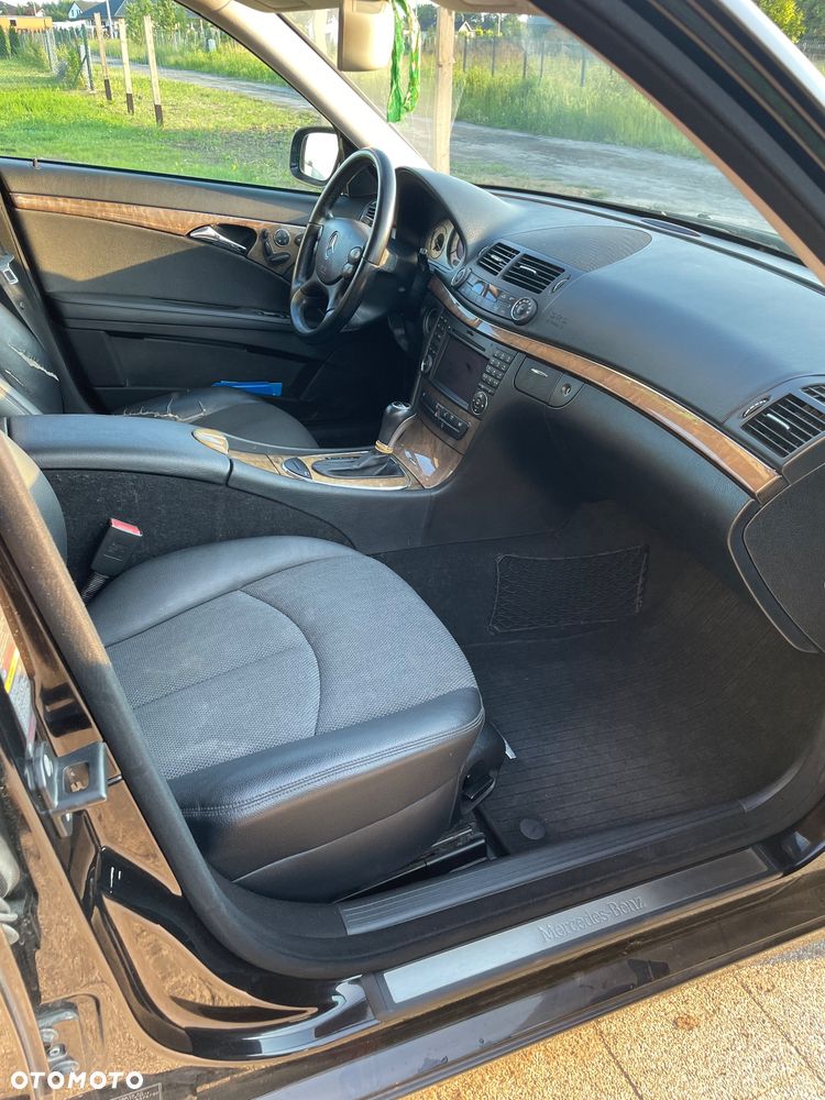 Mercedes-Benz Klasa E 280 CDI 4-Matic Avantgarde - 22