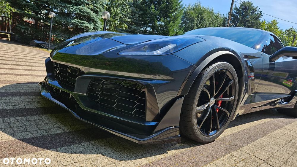 Chevrolet Corvette - 8