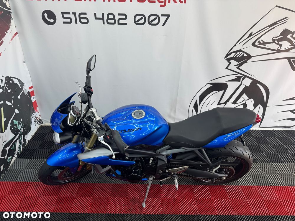 Triumph Street Triple - 8
