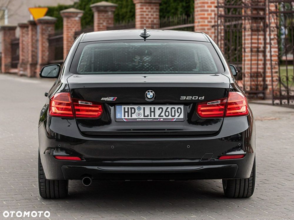 BMW Seria 3 320d Sport Line - 15