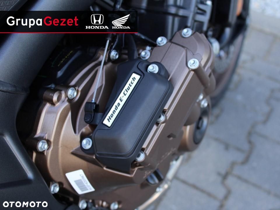 Honda CB - 11