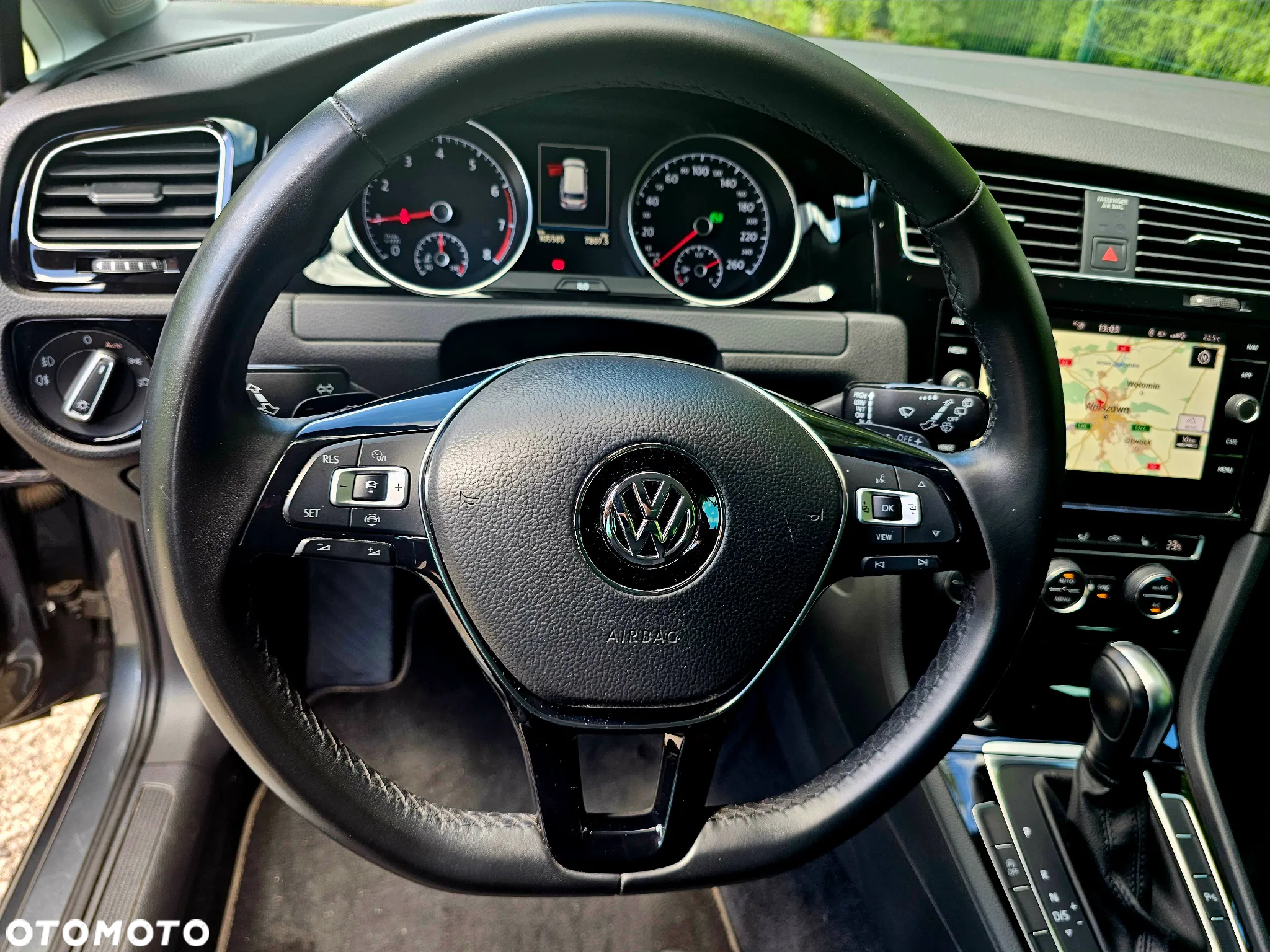 Volkswagen Golf - 9