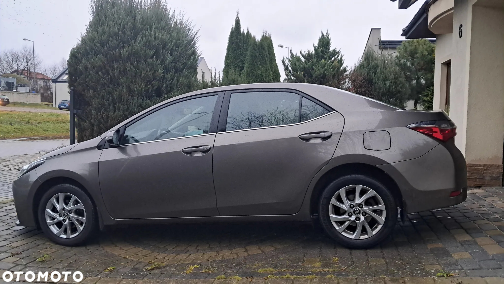 Toyota Corolla 1.6 Comfort - 3