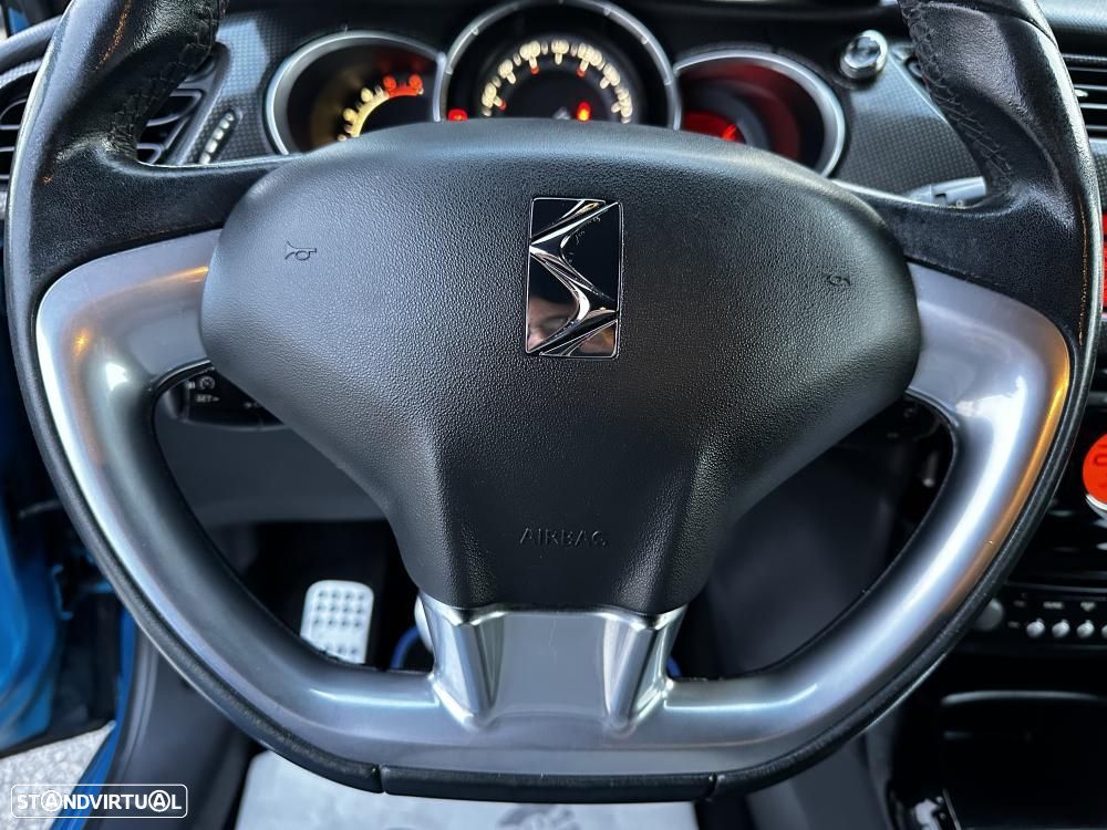 Citroën DS3 1.6 e-HDi Graphic Art - 21