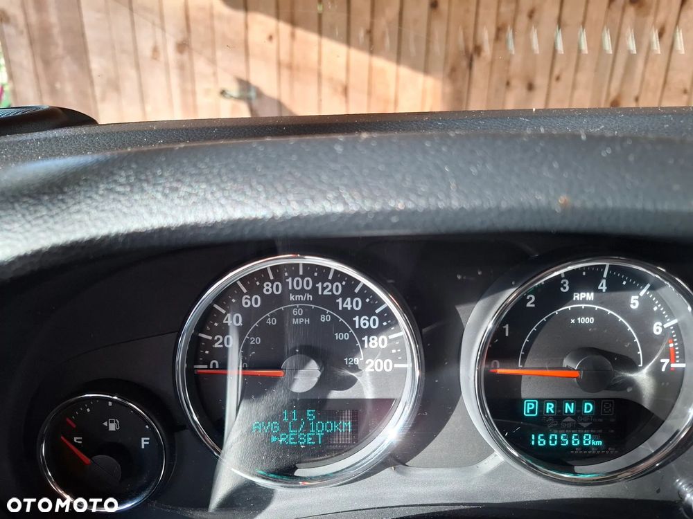 Jeep Wrangler - 11
