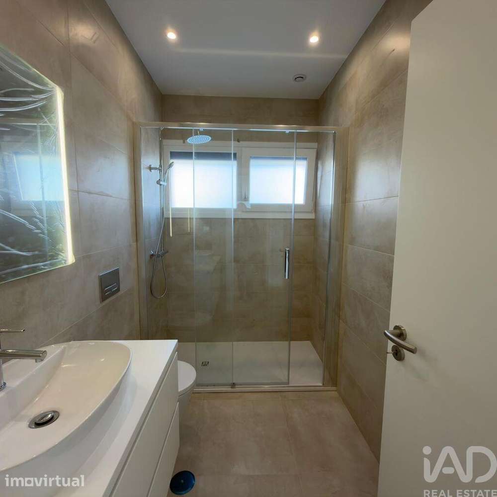 Casa / Villa T3 em Rio de Mouro de 265,00 m2 - Grande imagem: 4/30