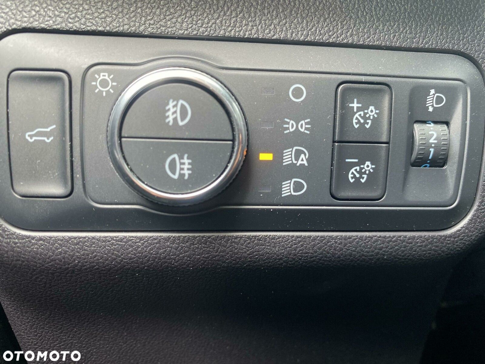 Ford Kuga - 17
