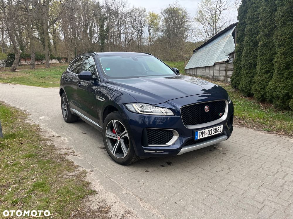 Jaguar F-Pace - 1