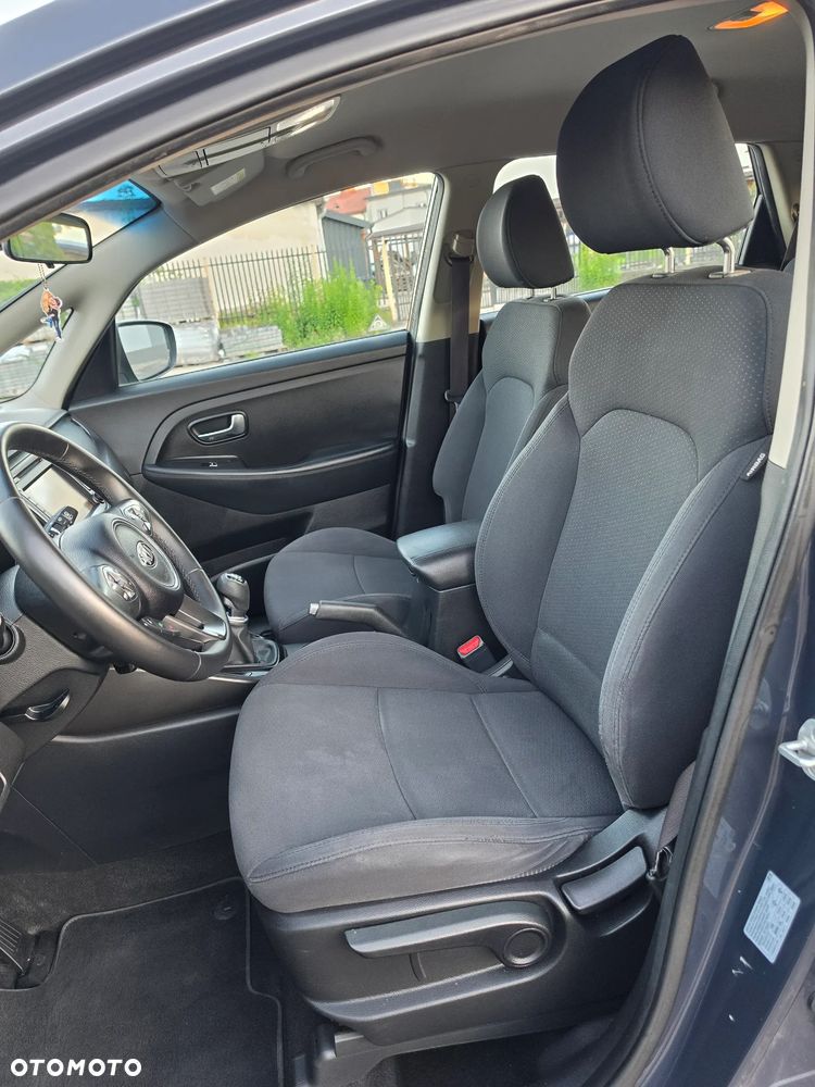 Kia Carens 1.7 CRDi XL 7os - 23