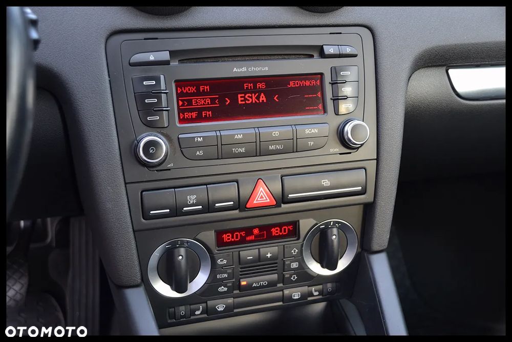 Audi A3 3-drzwiowe 1.9 TDI DPF S tronic Attraction - 8