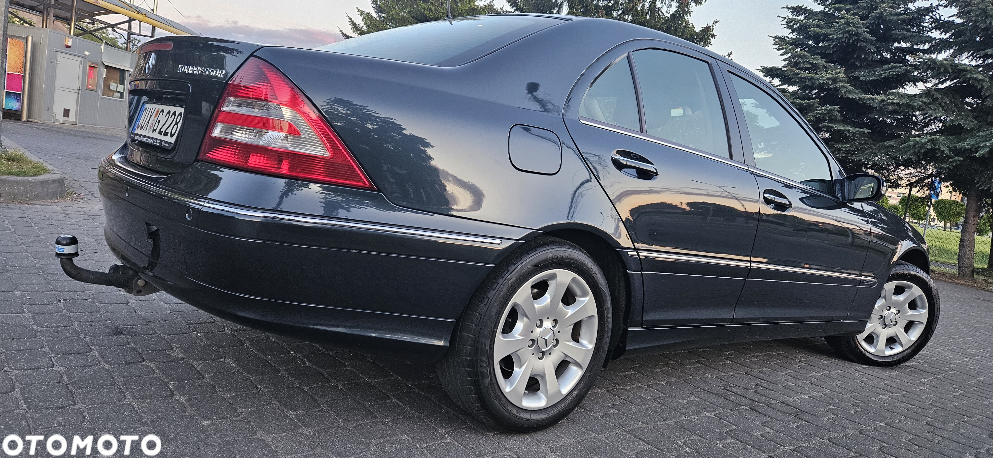 Mercedes-Benz Klasa C 180 T Kompressor Avantgarde - 4