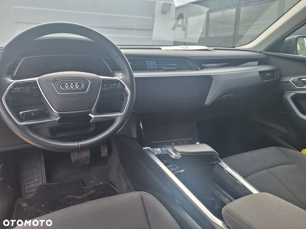 Audi e-tron - 8