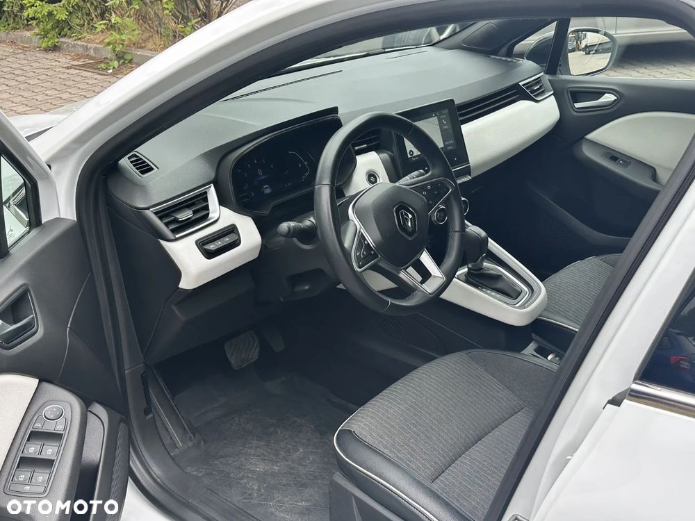 Renault Clio - 17