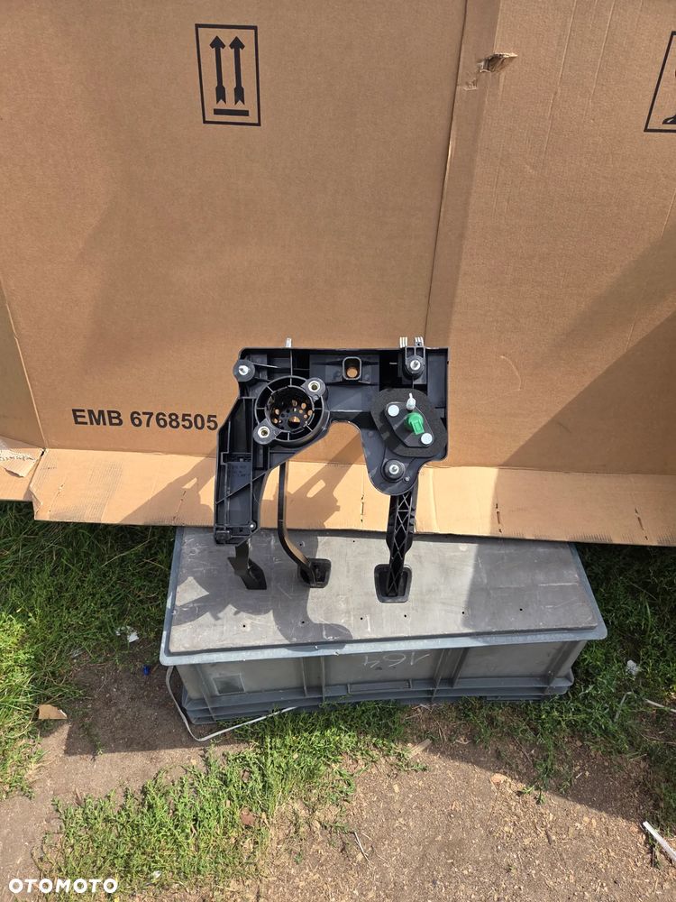 Pedały Pedał sprzęgła hamulca gazu Opel Zafira C 39032869 13253781 - 6