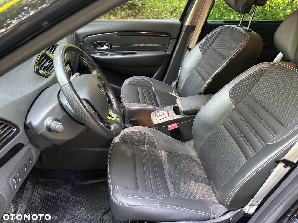 Renault Scenic Energy TCe 130 S&S Bose Edition - 9