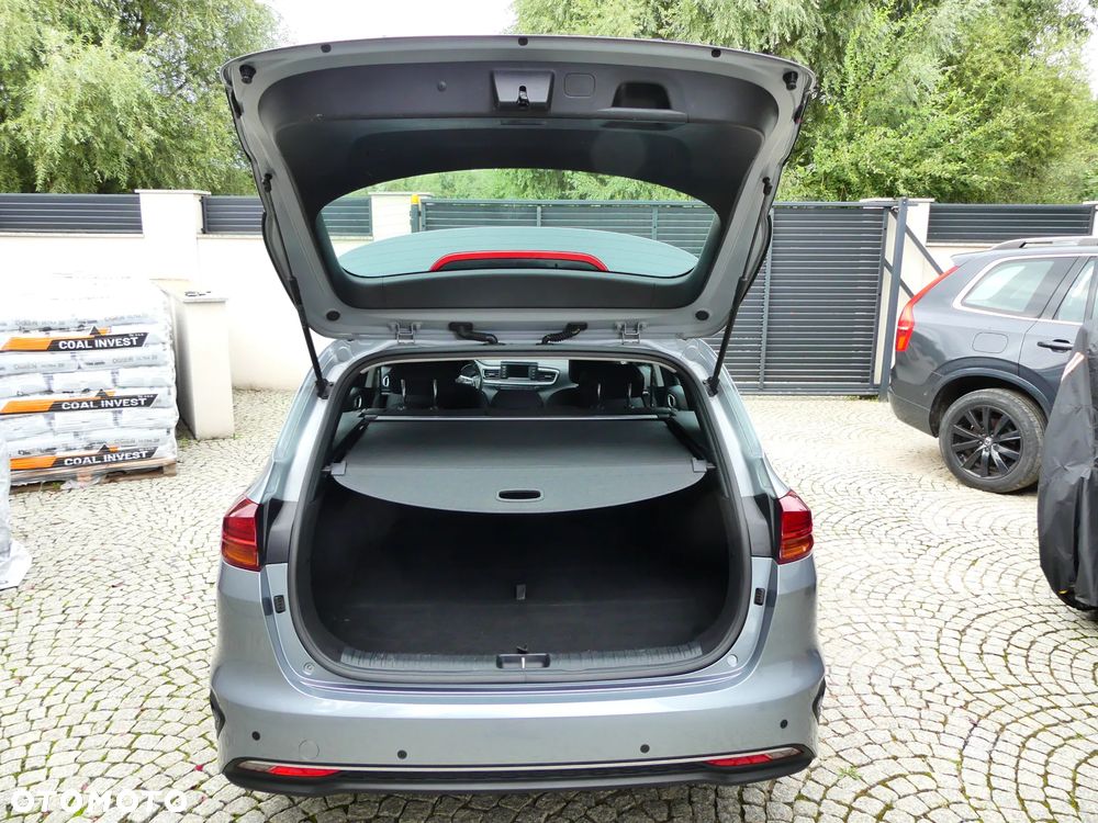 Kia Ceed - 25
