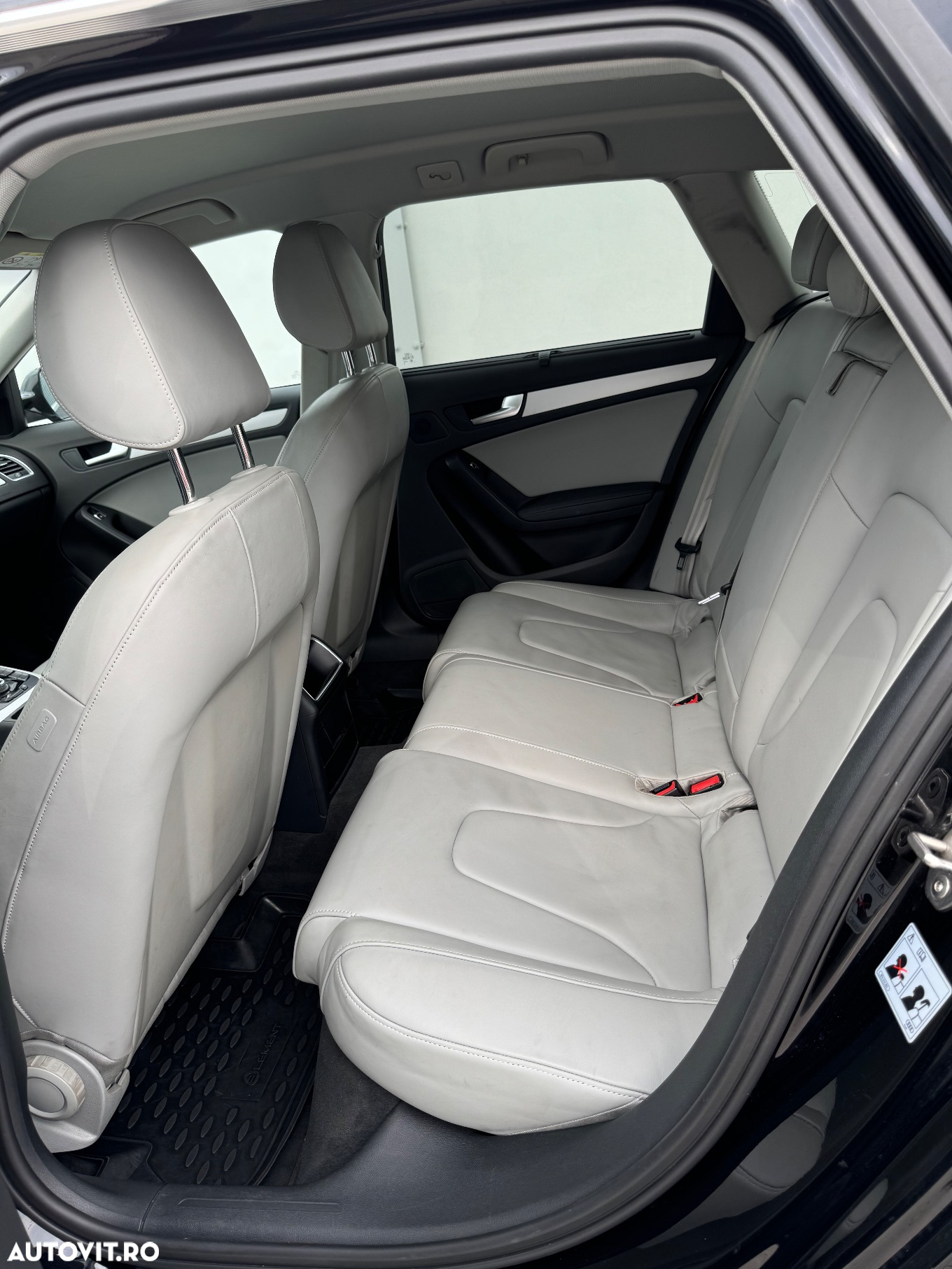 Audi A4 Avant 2.0 40 TDI quattro S tronic Advanced - 16