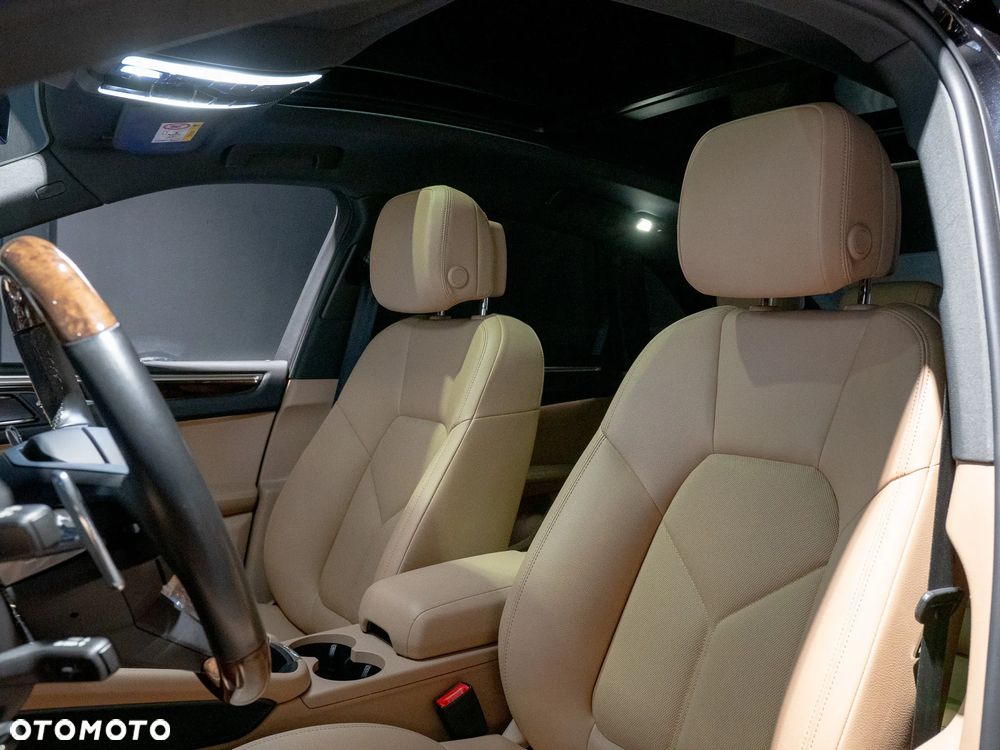 Porsche Macan Standard - 17