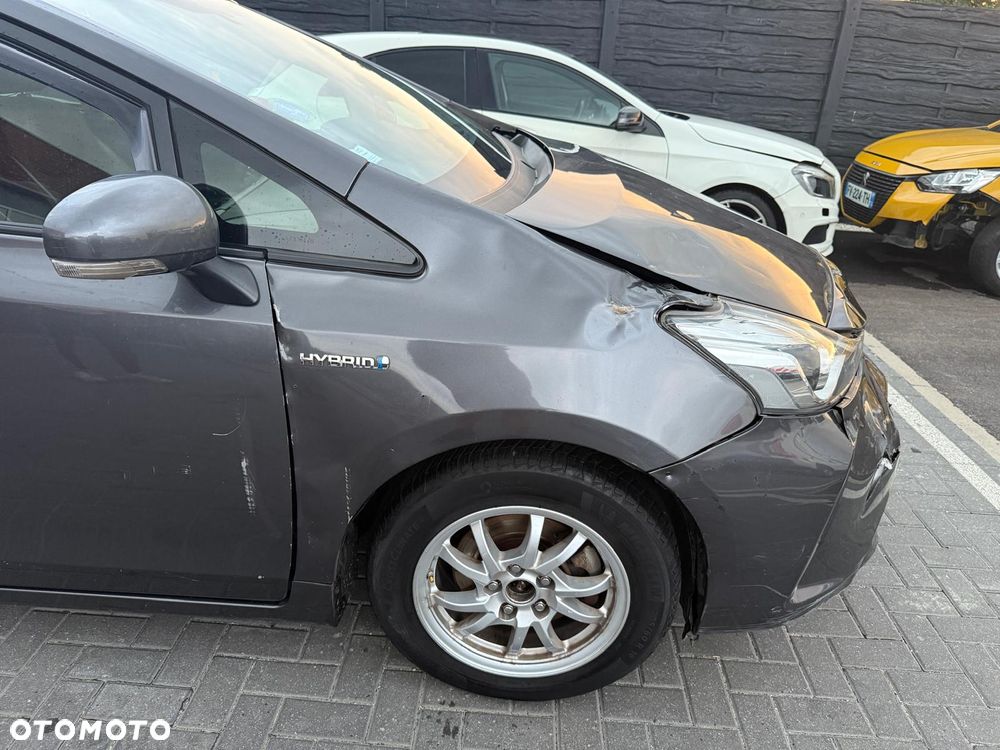 Toyota Prius+ (Hybrid) - 28