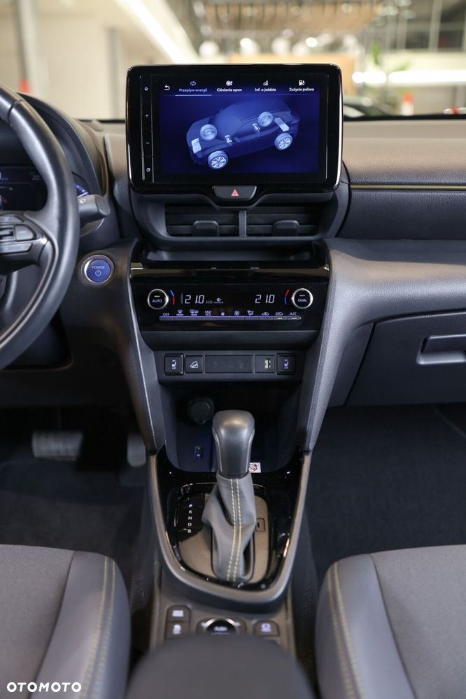 Toyota Yaris Cross - 19