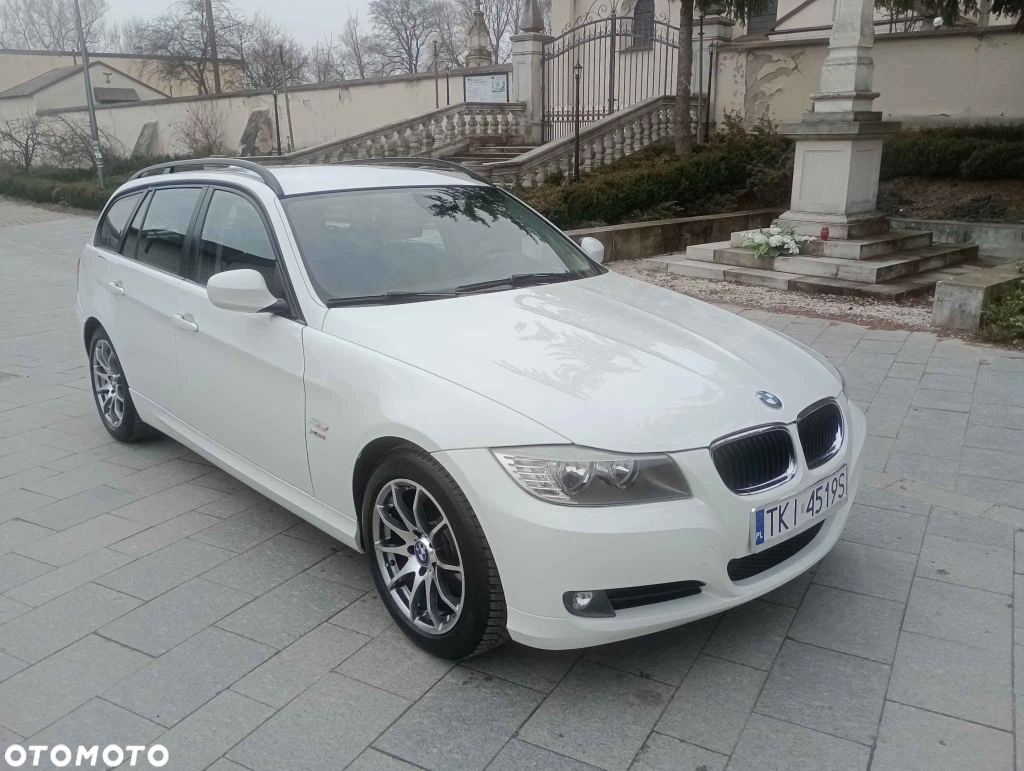 BMW Seria 3 320d xDrive DPF Touring - 19