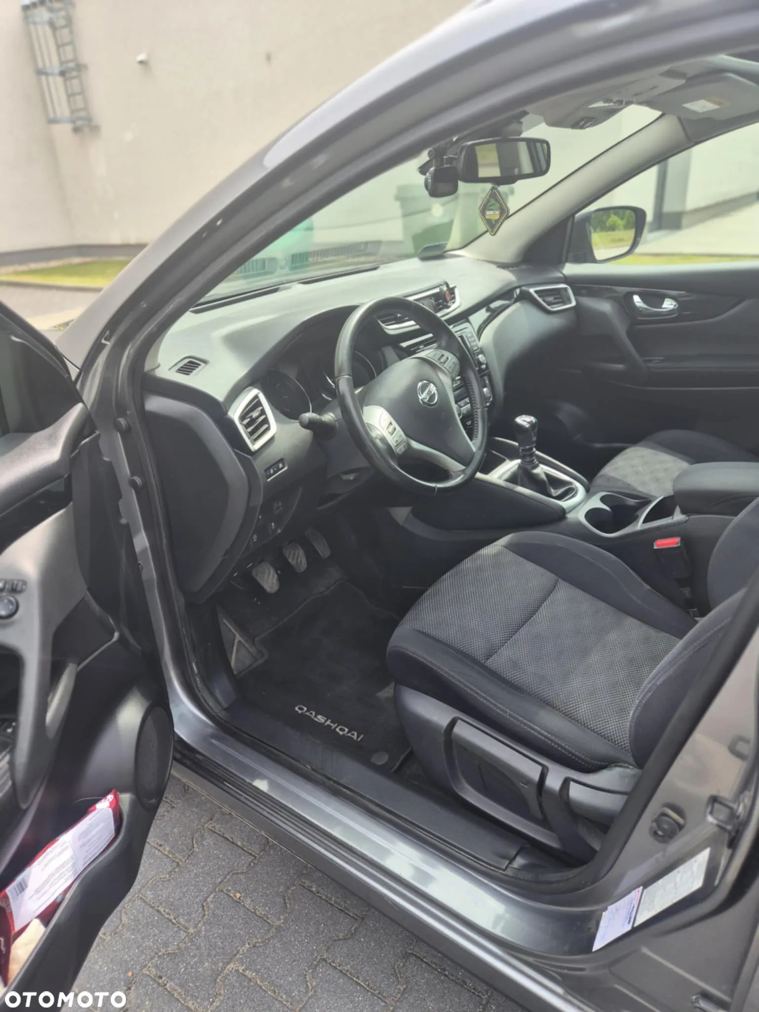 Nissan Qashqai 1.2 DIG-T N-Connecta - 19