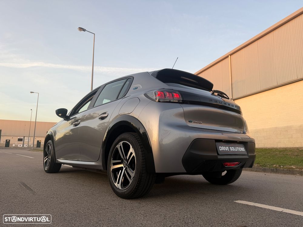 Peugeot e-208 50 kWh Active Pack - 11