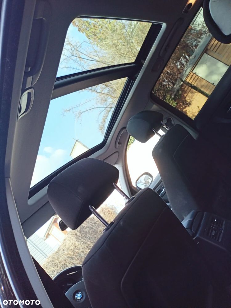 BMW Seria 3 320i Edition Exclusive - 15