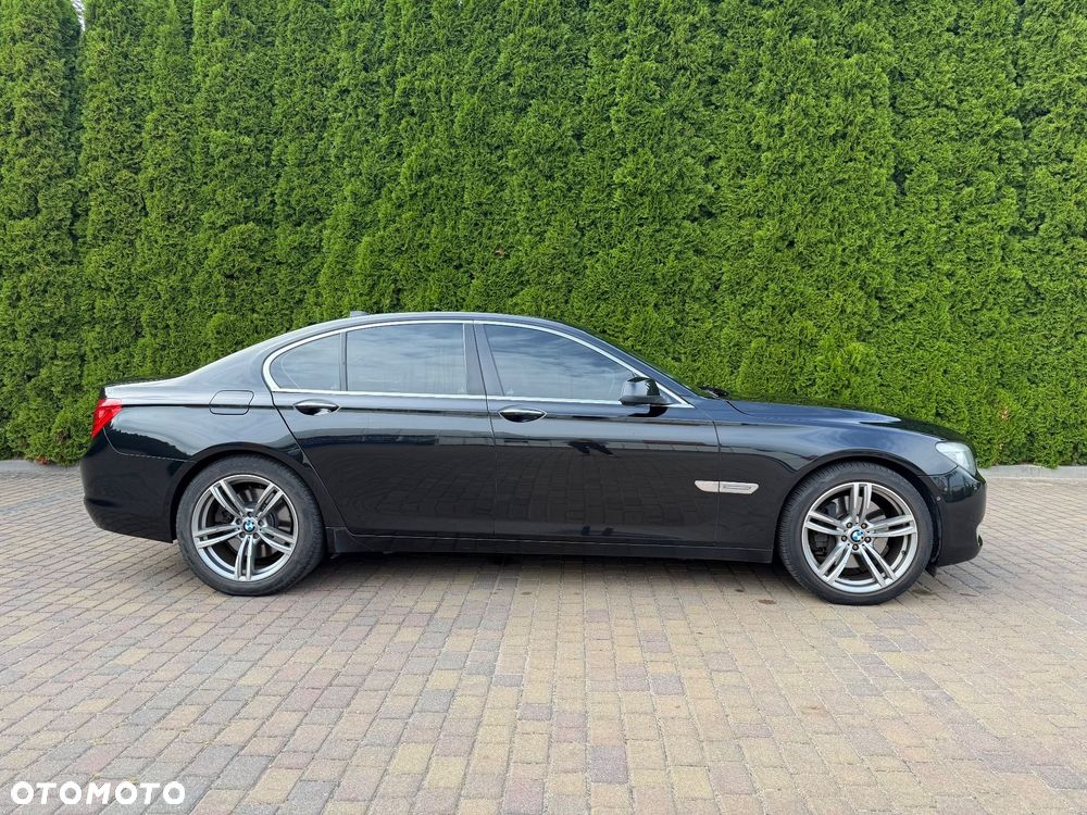 BMW Seria 7 750i - 3