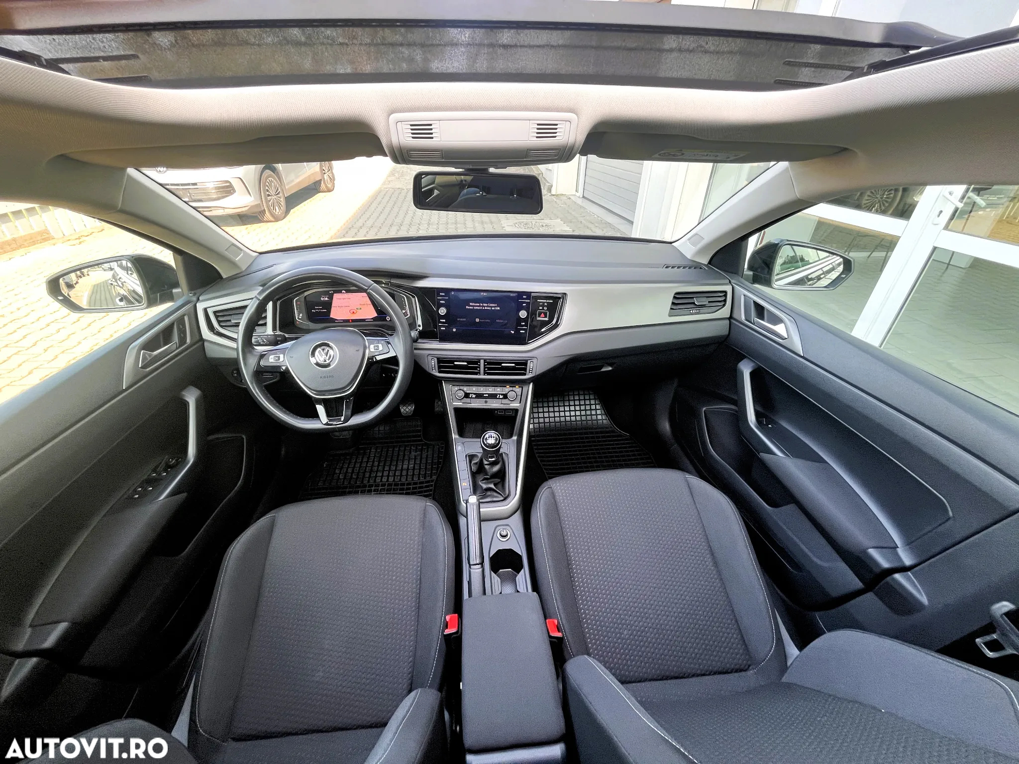 Volkswagen Polo 1.0 TSI Comfortline - 4