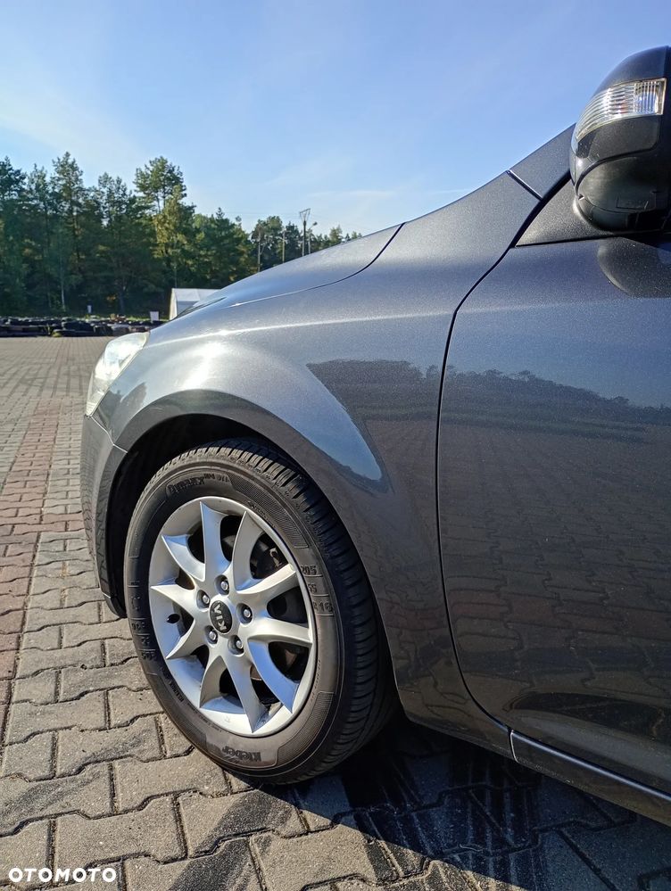 Kia Ceed - 6
