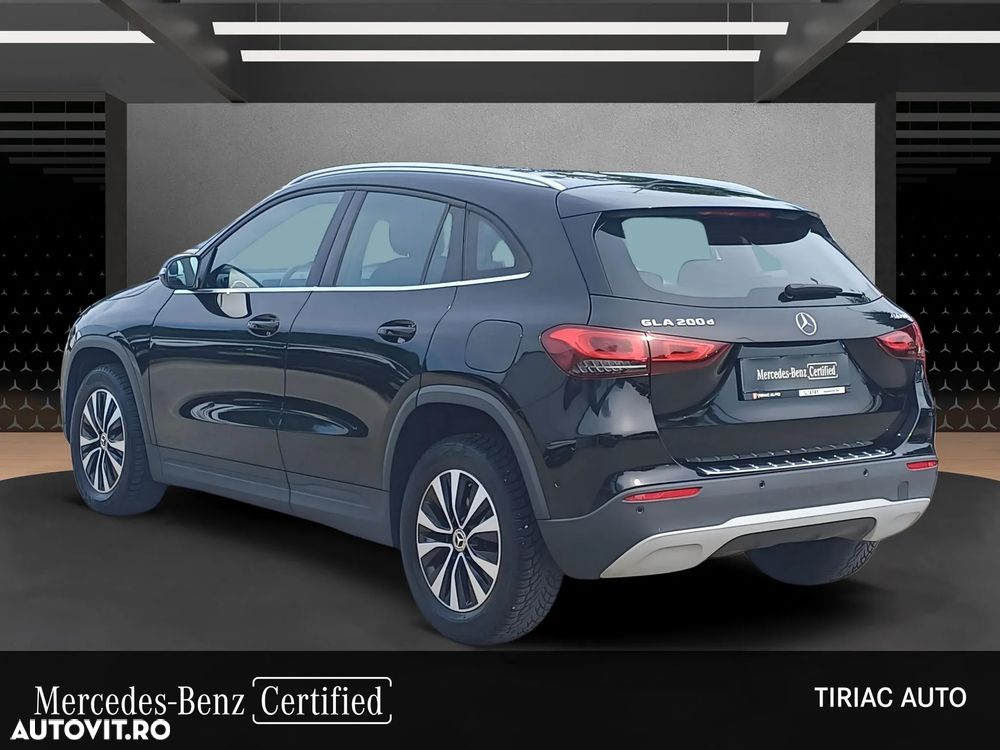 Mercedes-Benz GLA 200 d 4MATIC Aut. - 4