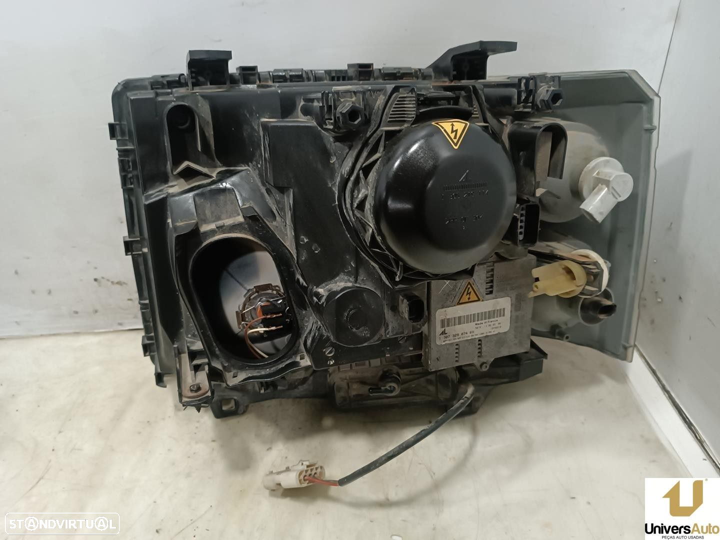 FAROL ESQUERDO LAND ROVER RANGE ROVER III 2009 -XBC001310 - 4