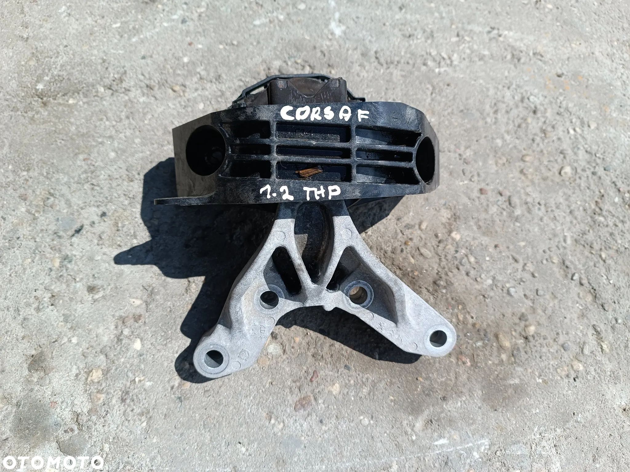 ŁAPA PODUSZKA SILNIKA 243248 OPEL CORSA F 1.2 THP TURBO - 1