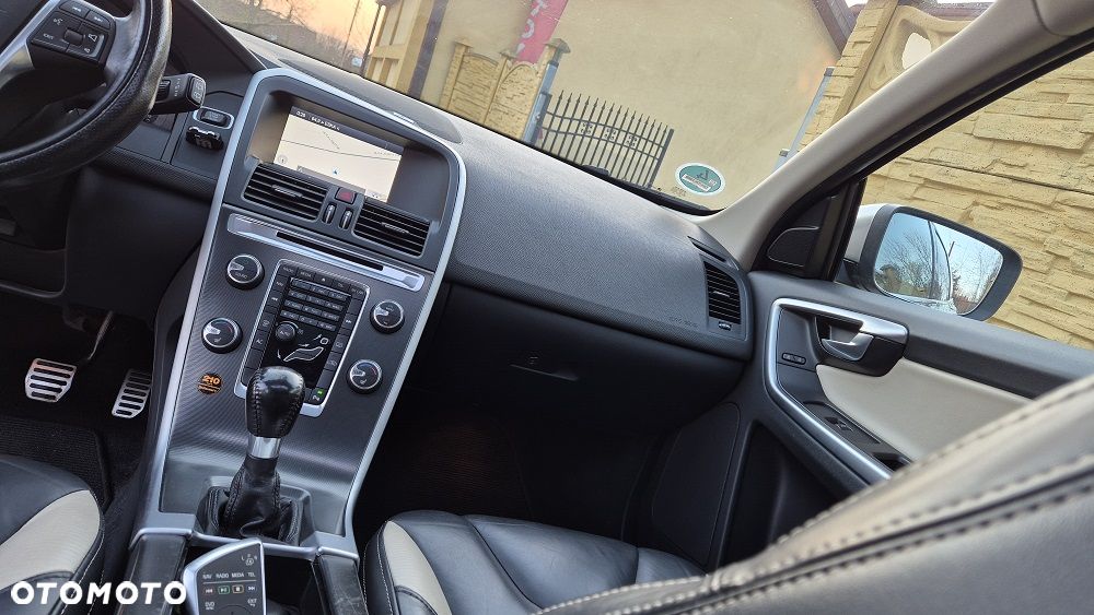 Volvo XC 60 D4 RDesign - 11