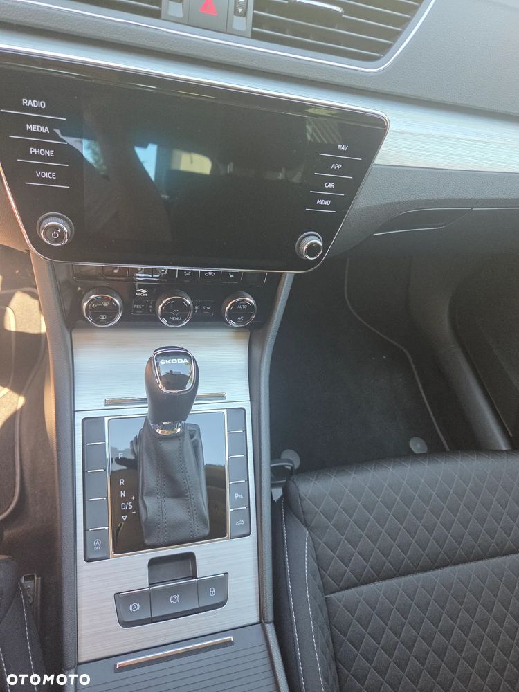 Skoda Superb 1.5 TSI Ambition DSG - 20