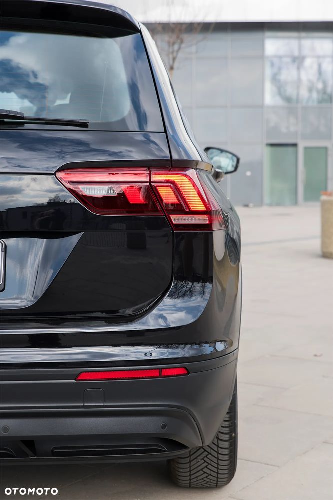 Volkswagen Tiguan 2.0 TDI SCR Elegance - 13