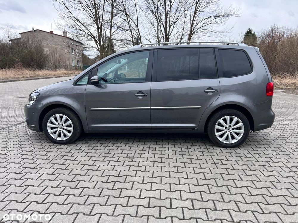 Volkswagen Touran 1.2 TSI STYLE - 10