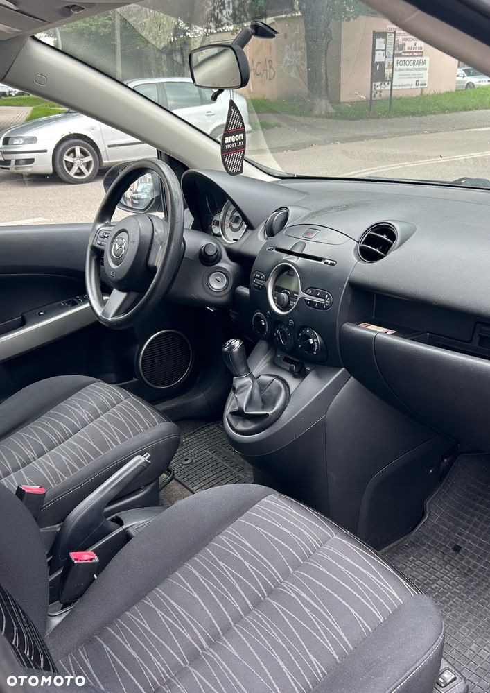 Mazda 2 1.3 Exclusive - 4