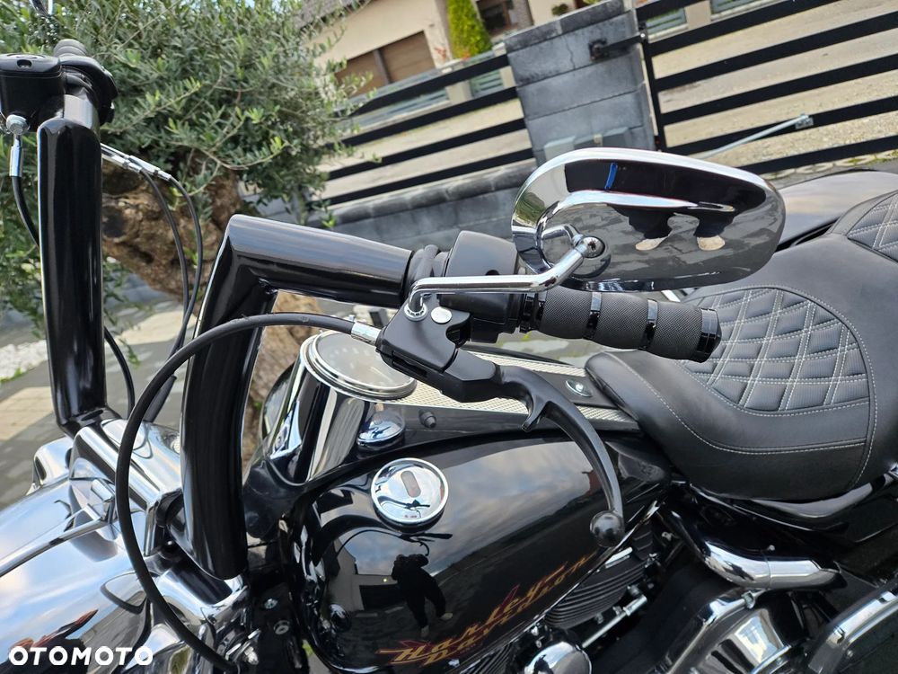 Harley-Davidson Touring Road King - 29