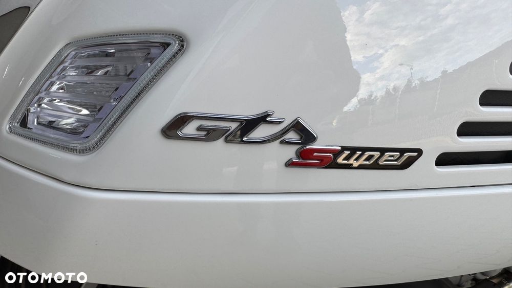 Vespa GTS - 6