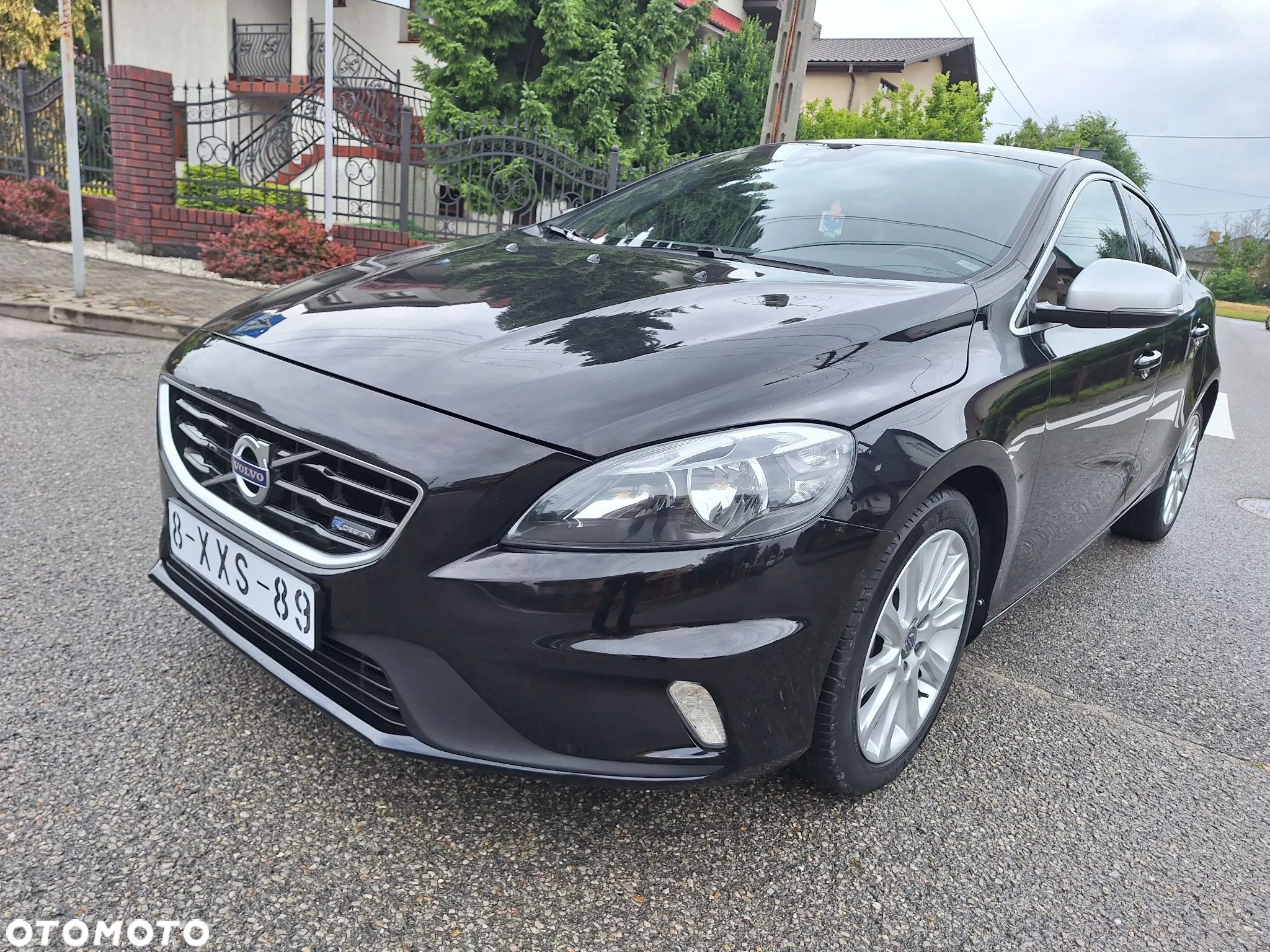 Volvo V40 D4 RDesign - 1