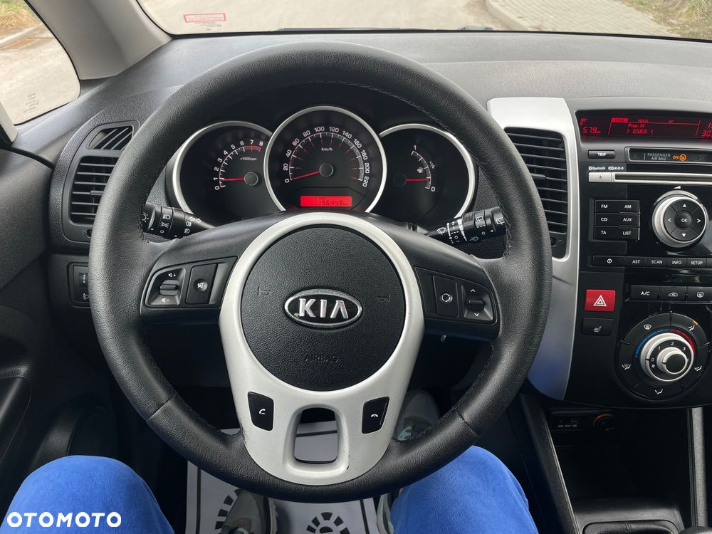 Kia Venga 1.4 CVVT Spirit - 8